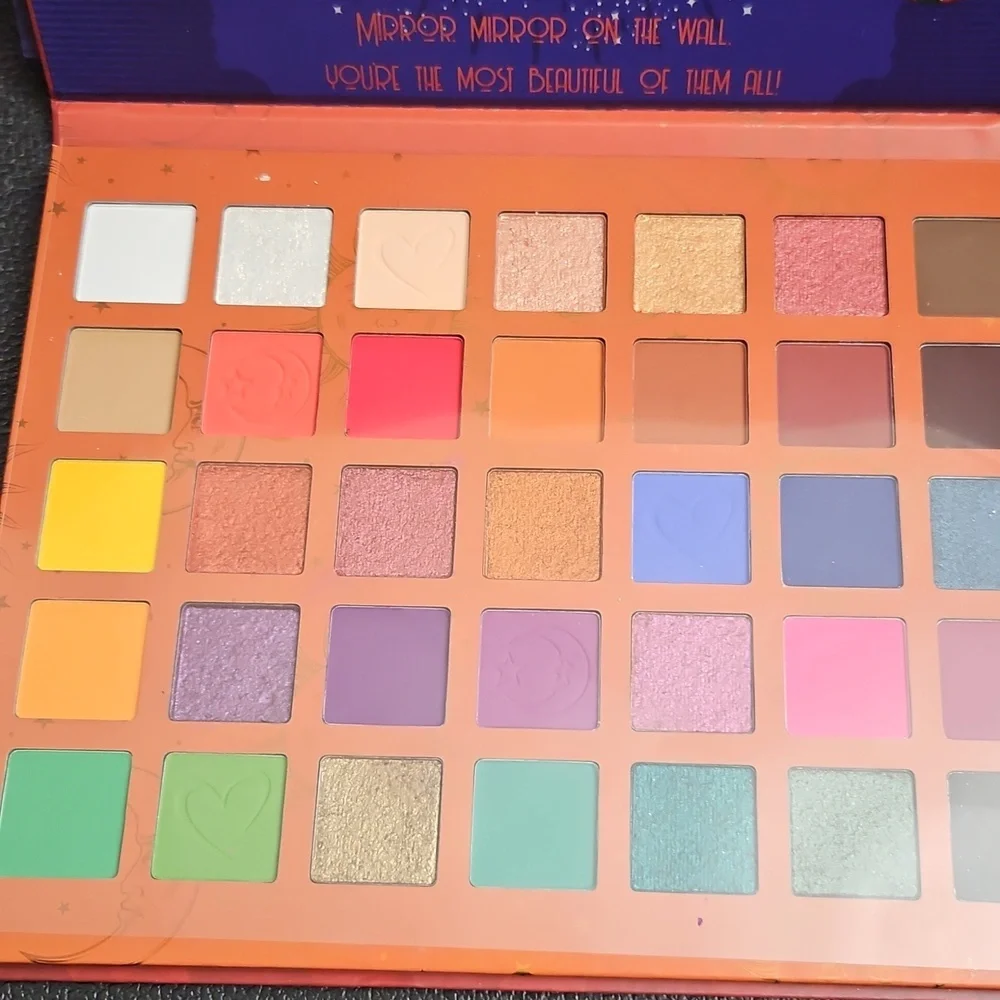 Beauty creations fortune teller eye shadow palette - Picture 3 of 12